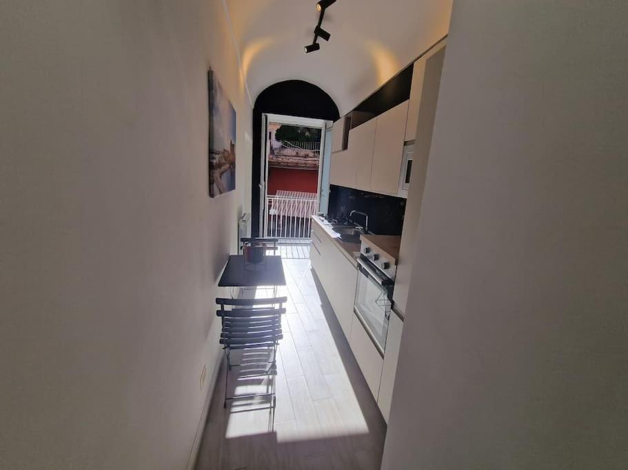 شقة Pastel Blue House X 5 People In Corso Above Metro Montesanto نابولي المظهر الخارجي الصورة